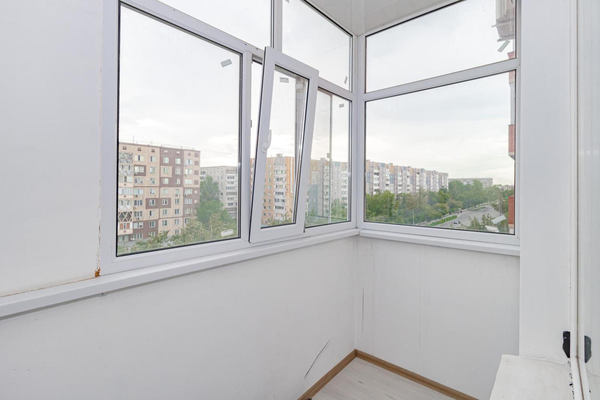 Апартаменты С Видом На Город Pavlodar Bagian luar foto